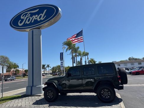 Used 2024 Jeep Wrangler Unlimited Rubicon 392 image 31