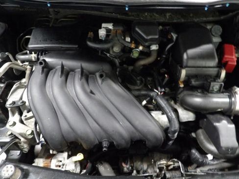 Used 2018 Nissan Versa SV image 14