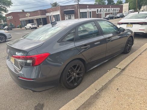 Used 2024 Honda Civic Sport image 6