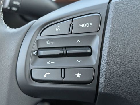 New 2026 Hyundai Venue SEL image 18