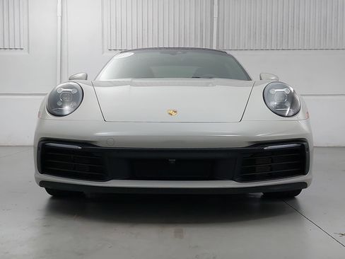 Certified 2021 Porsche 911 Carrera image 10