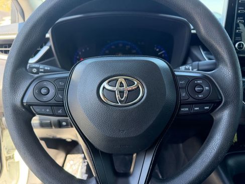 Used 2020 Toyota Corolla LE w/ Carpet Mat Package (TMS) FWD image 15
