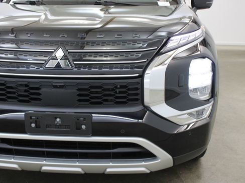 Used 2024 Mitsubishi Outlander SEL AWD/4WD image 8