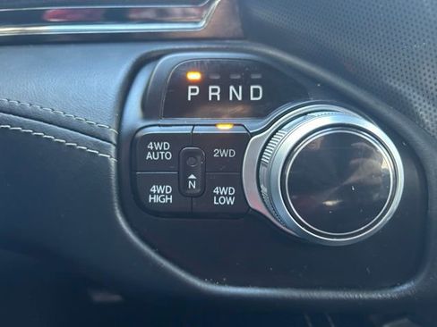 Used 2022 RAM 1500 Limited w/ Body-Colour Bumper Group image 31