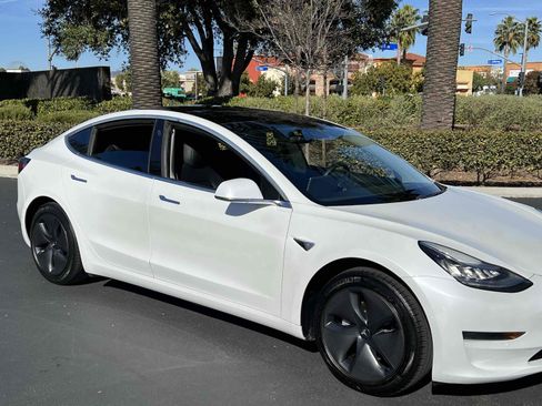 Used 2020 Tesla Model 3 Standard Range Plus image 46