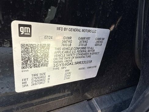 Used 2024 Cadillac Escalade Sport Platinum w/ LPO, ONYX Package image 32