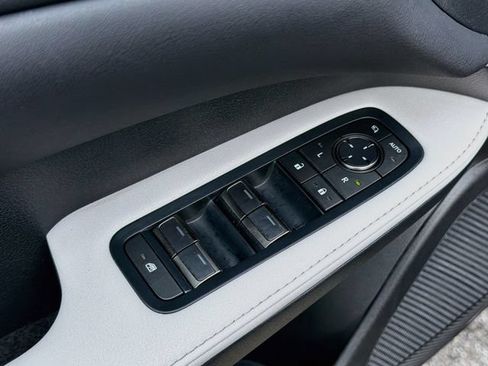 Used 2024 Lexus RX 350h w/ Accessory Package (Z1) AWD/4WD image 24