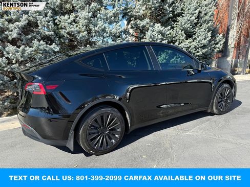 Used 2022 Tesla Model Y Long Range AWD/4WD image 9