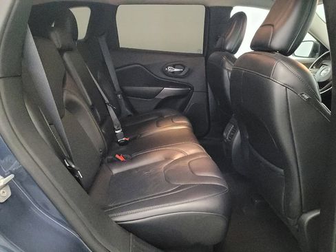 Used 2019 Jeep Cherokee Limited AWD/4WD image 19