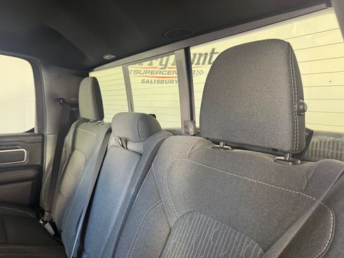 Used 2022 RAM 1500 Big Horn AWD/4WD image 11