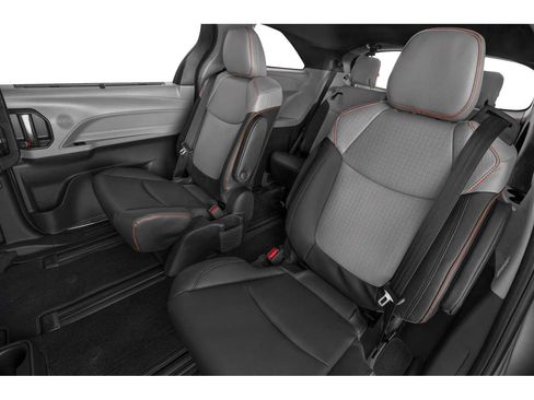 New 2026 Toyota Sienna XSE image 9