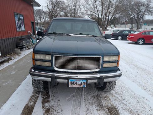 Used 1994 GMC Suburban 2500 image 3