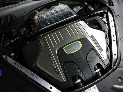 Used 2021 Porsche Panamera Turbo S w/ Assistance Package image 52