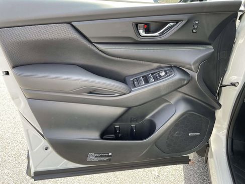 Certified 2025 Subaru Ascent Bronze Edition w/ Onyx Package image 16