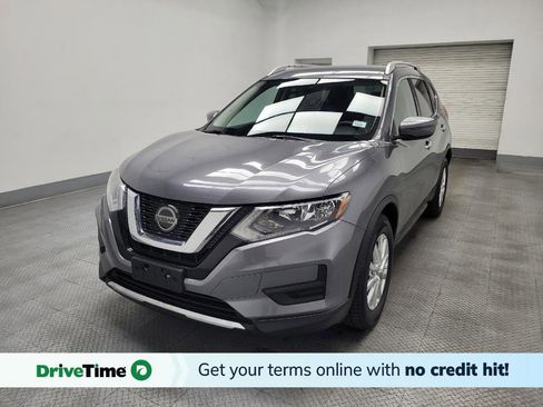 Used 2020 Nissan Rogue SV image 1
