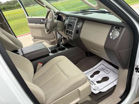 Used 2013 Ford Expedition EL XLT RWD image 26