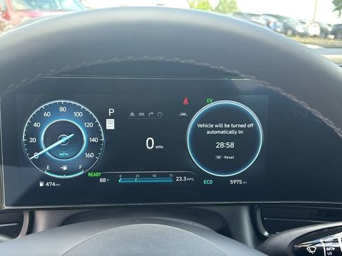 Used 2025 Hyundai Elantra SEL FWD image 16