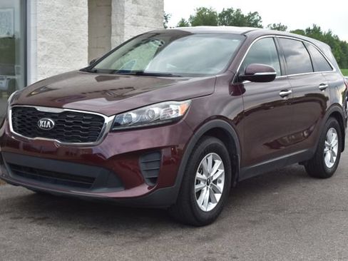 Used 2019 Kia Sorento FWD image 15