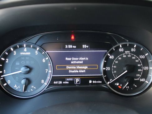 Used 2024 INFINITI QX80 Luxe image 11