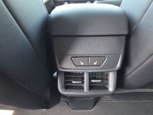 New 2026 Chevrolet Equinox RS w/ Convenience Package III FWD image 31