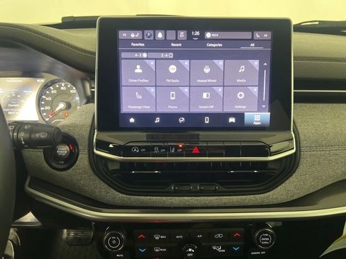 Certified 2022 Jeep Compass Latitude w/ Convenience Group image 23