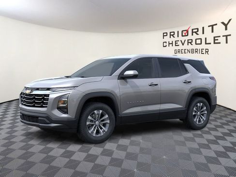 New 2026 Chevrolet Equinox LT FWD image 2