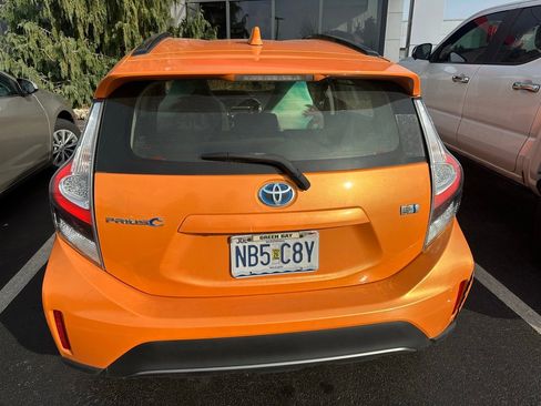 Used 2018 Toyota Prius C Two image 6