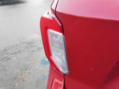 Used 2021 Ford Explorer XLT w/ Equipment Group 202A image 17