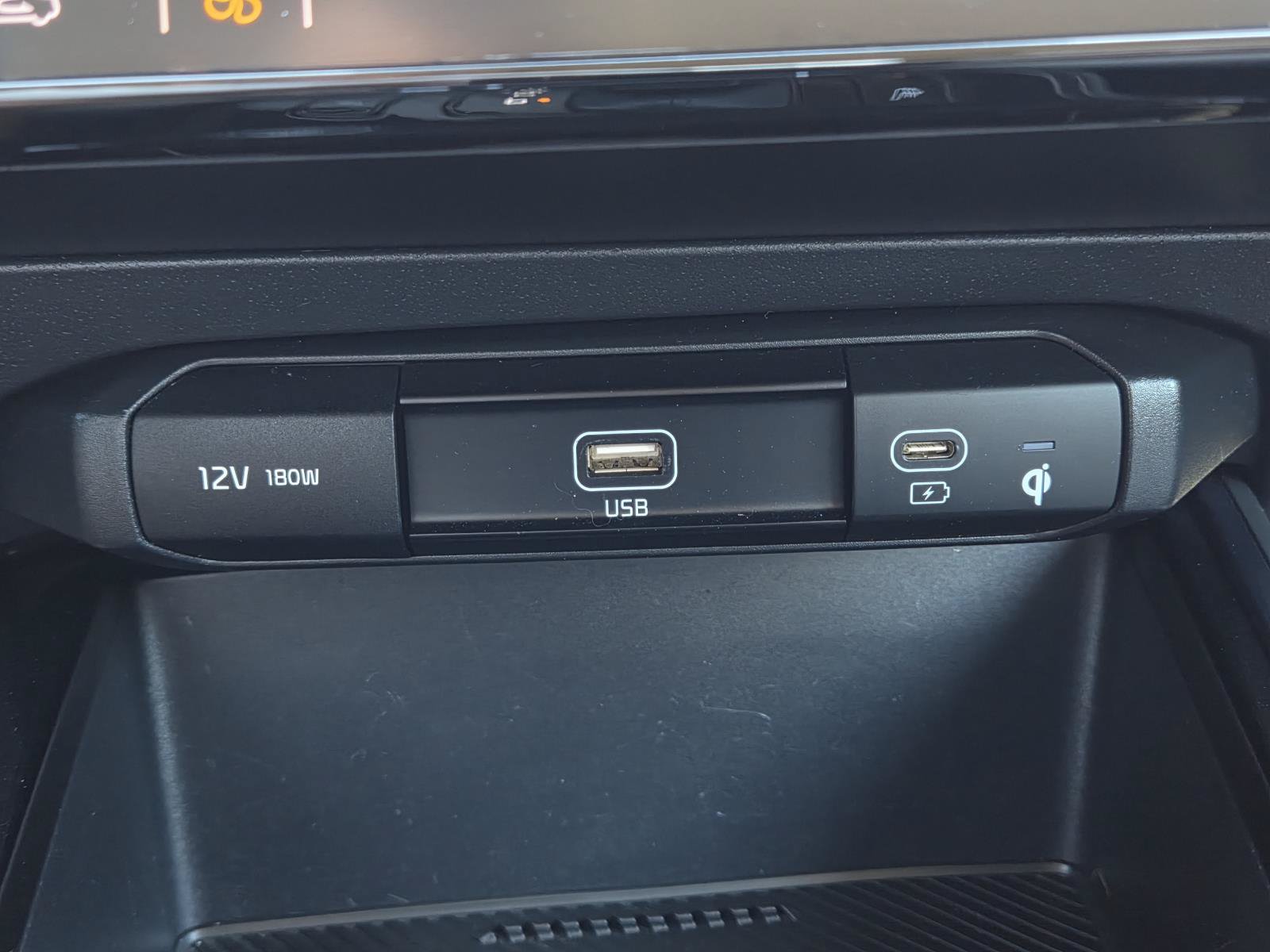 Used 2023 Kia Niro EX Touring FWD image 15