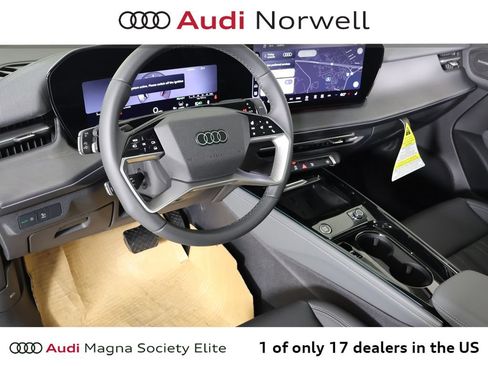 New 2026 Audi Q3 quattro 2.0T AWD/4WD image 2