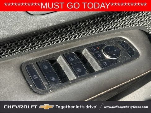 Used 2023 Nissan Ariya AWD image 28