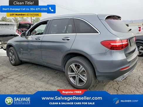 Used 2019 Mercedes-Benz GLC 350e 4MATIC w/ Premium Package image 3