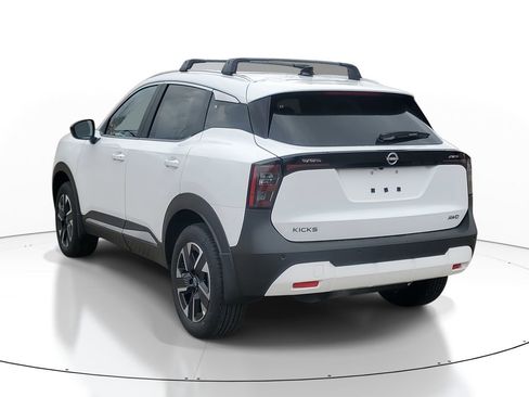 New 2026 Nissan Kicks SV image 3