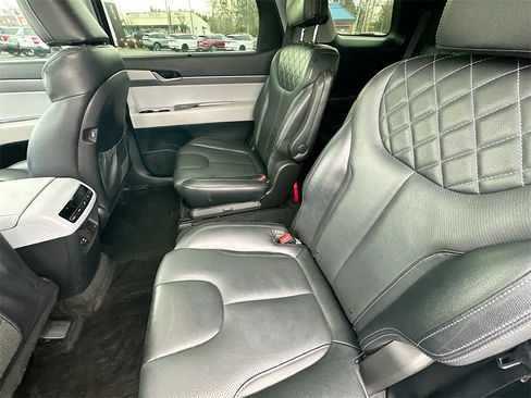 Used 2021 Hyundai Palisade SEL w/ Convenience Package image 4
