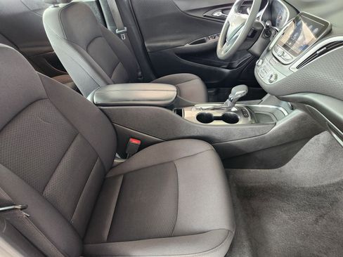 Used 2024 Chevrolet Malibu LT FWD image 15