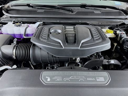 New 2025 Jeep Wagoneer L Series II AWD/4WD image 33