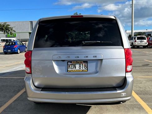 Used 2019 Dodge Grand Caravan GT FWD image 4