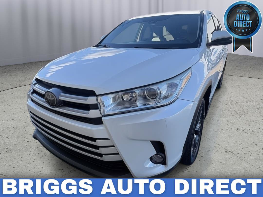 Used 2018 Toyota Highlander Plus AWD/4WD image 1
