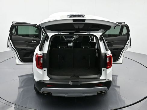 Used 2023 GMC Acadia SLT image 26