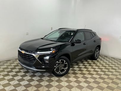 Certified 2025 Chevrolet Trax LT w/ Driver Confidence Package