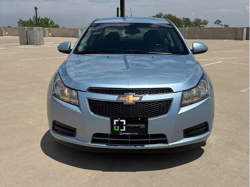 Used 2011 Chevrolet Cruze Eco FWD image 2