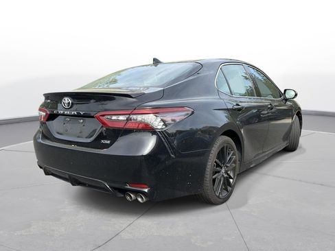 Used 2023 Toyota Camry XSE image 6