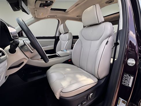 Used 2024 Hyundai Palisade Calligraphy FWD image 7