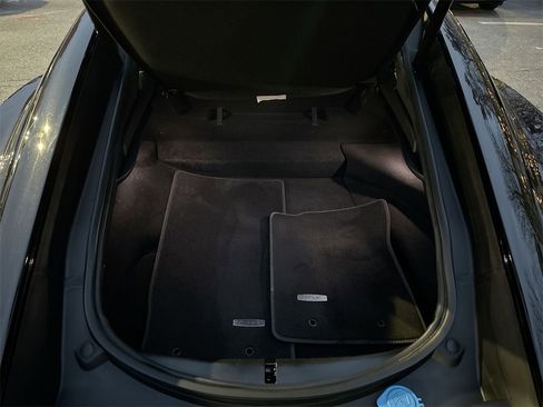 Used 2020 Jaguar F-TYPE R-Dynamic image 21