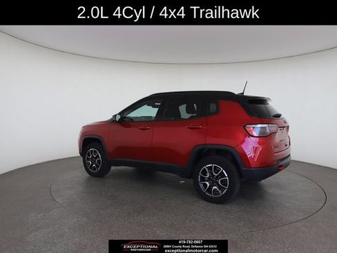 Used 2025 Jeep Compass Trailhawk AWD/4WD image 10