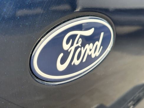 Used 2024 Ford F150 Lightning Lariat image 14