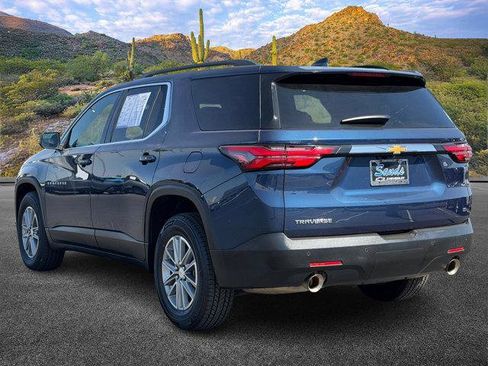 Used 2023 Chevrolet Traverse LT image 7