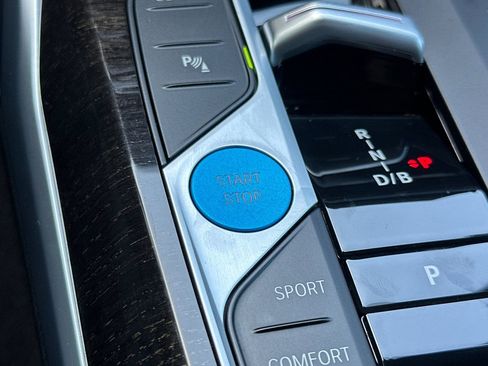 Used 2023 BMW i4 eDrive40 w/ Premium Package image 27