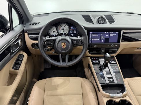 Used 2023 Porsche Macan S AWD/4WD image 23