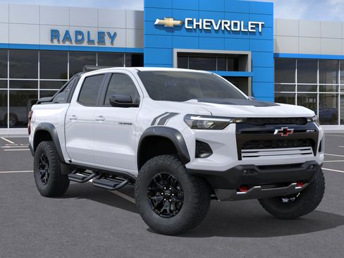 New 2026 Chevrolet Colorado ZR2 w/ Midnight Edition AWD/4WD image 7
